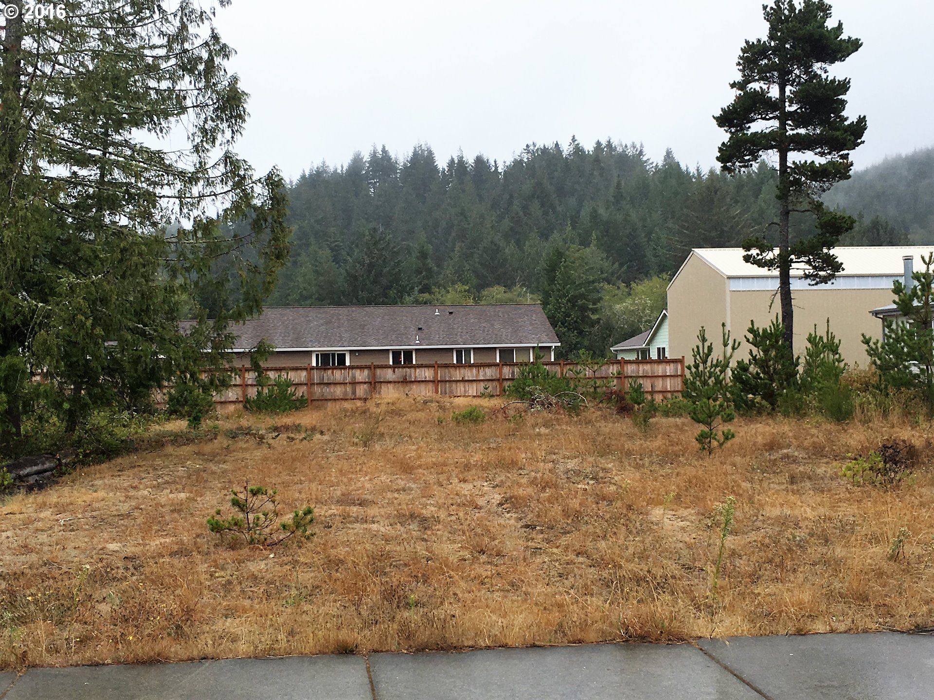 1050 Cedar Loop, Unit 105 Lakeside, OR 97449 - Photo 7 of 14 Gallery Image 7