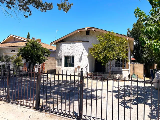 $260,000 | 3223 East Madison Avenue, Fresno, CA 93702