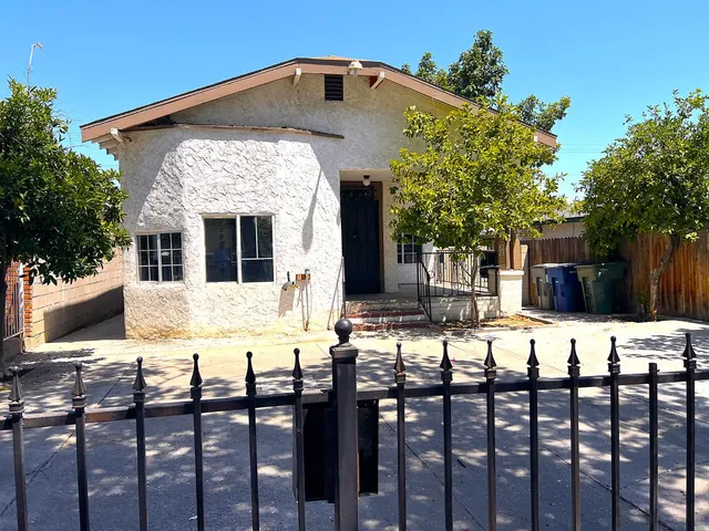 $260,000 | 3223 East Madison Avenue, Fresno, CA 93702