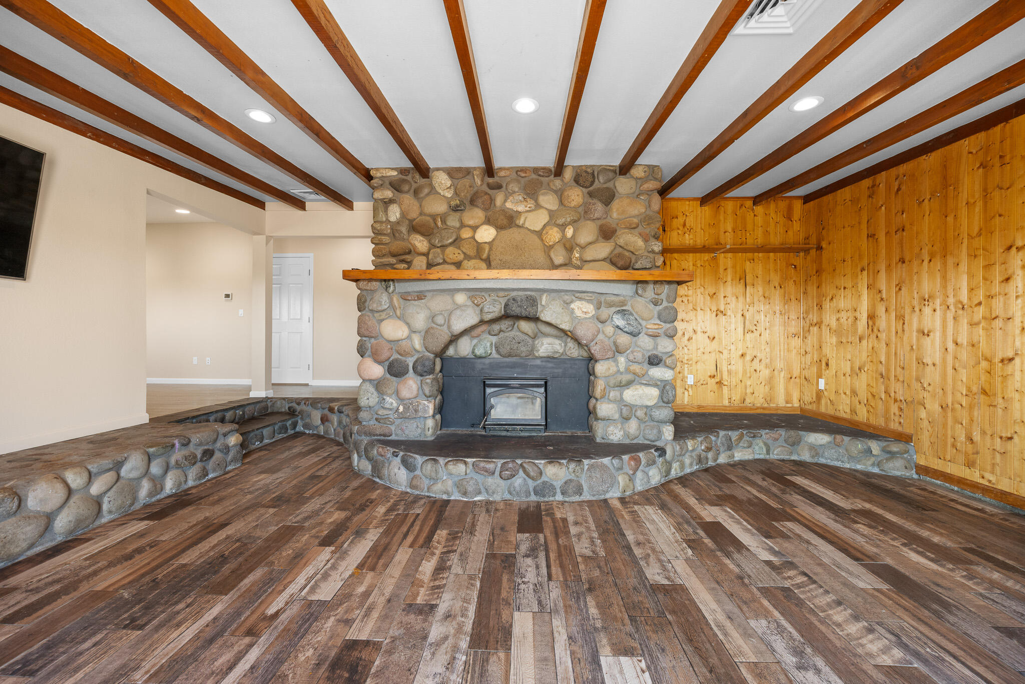 66405 Cline Falls Road Bend, OR 97703 - Photo 18 of 58 _E0A9816