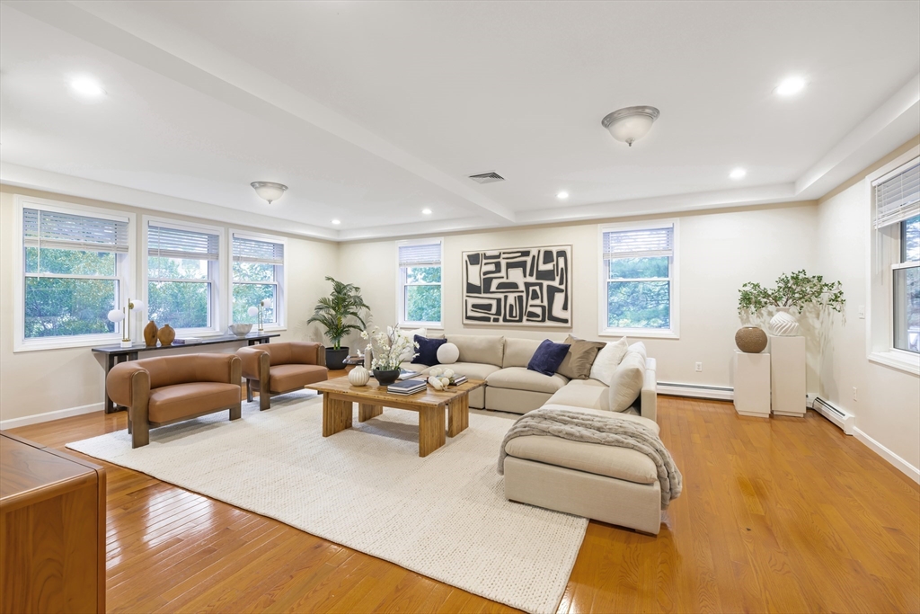 22 Bracebridge Road Newton, MA 02459 - Photo 11 of 39