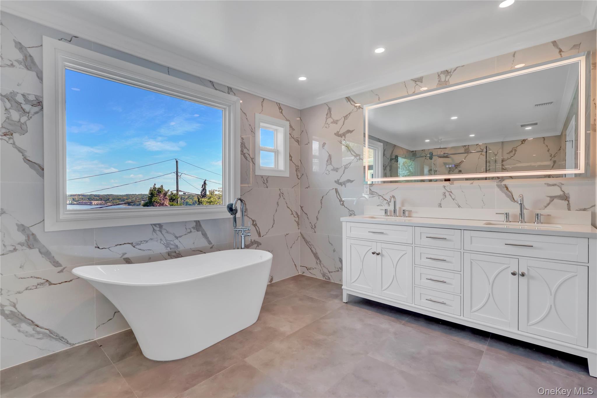 52 Woodland Road Roslyn, NY 11576 - Photo 29 of 50 Primary Bathroom