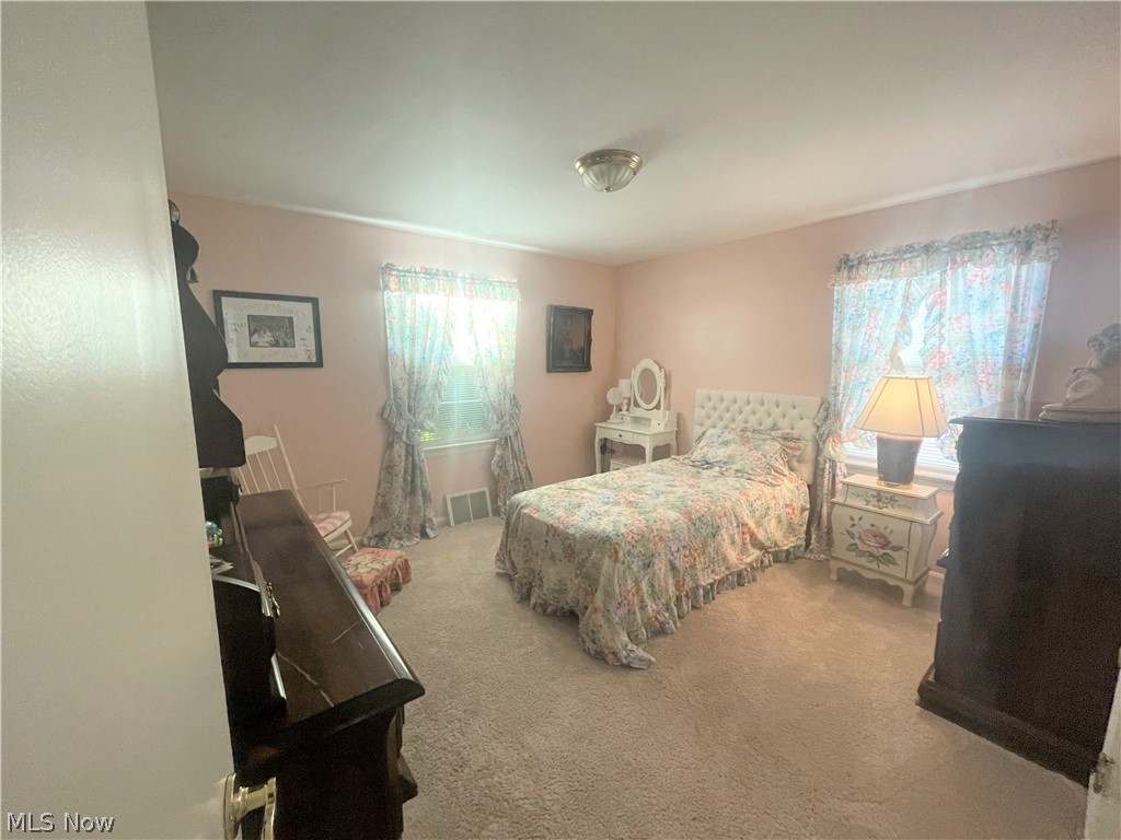 1315 Irene Road Lyndhurst, OH 44124 - Photo 10 of 16 Gallery Image 10