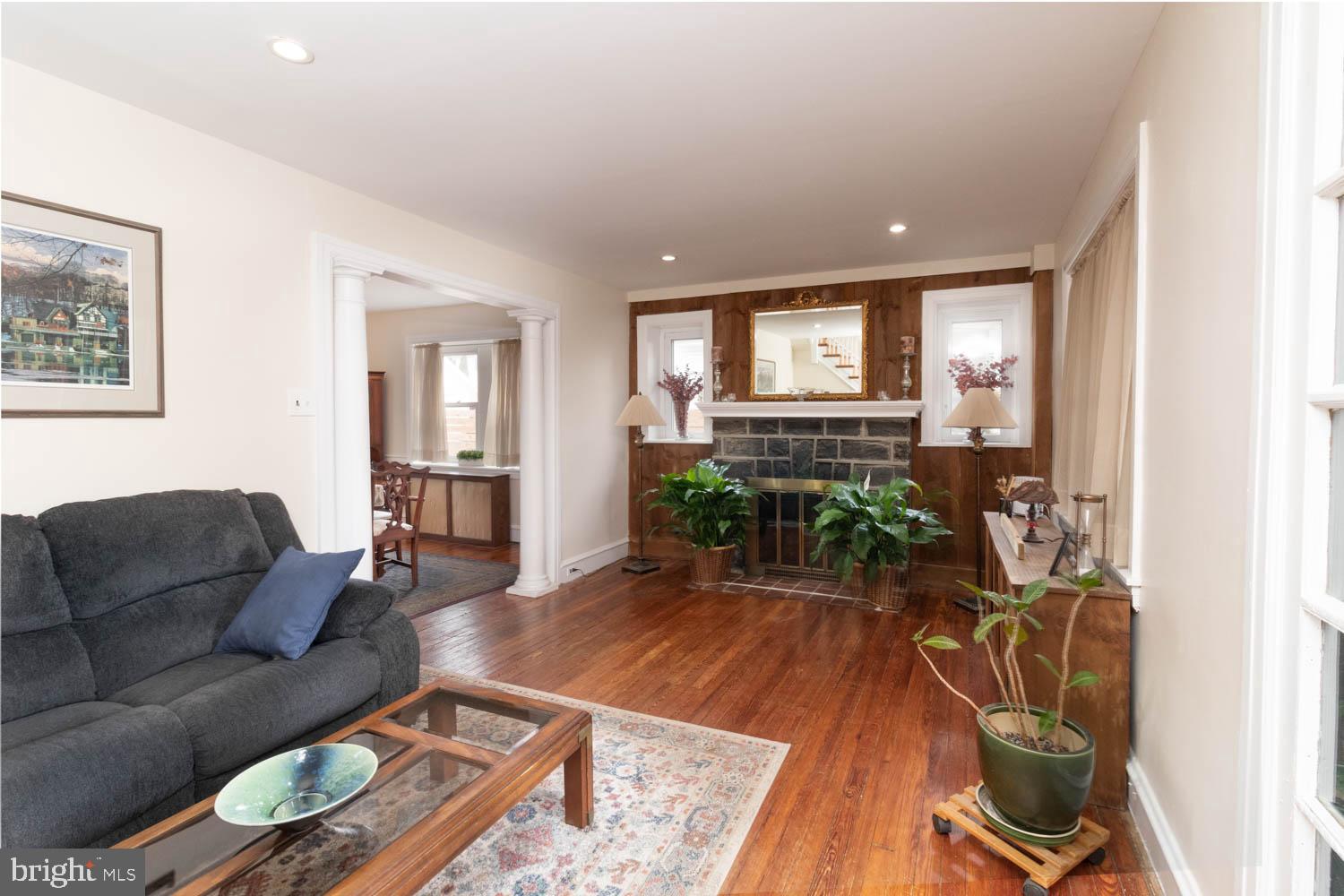 412 Oxford Road Havertown, PA 19083 - Photo 9 of 30 a living room with furniture and wooden floor