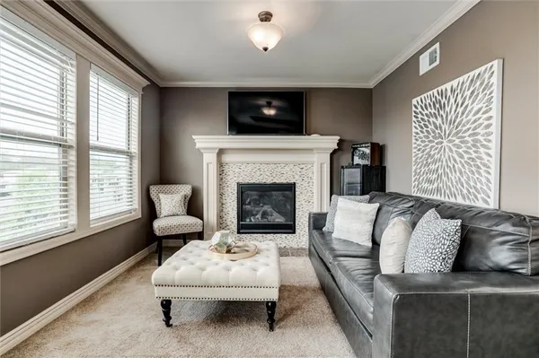 $590,000 | 1521 Southwest Cross Creek Drive, Lee's Summit, MO 64082