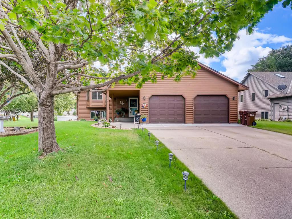 1018 Ridgehaven Circle Buffalo, MN 55313 - Photo 1 of 25 Gallery Image 1