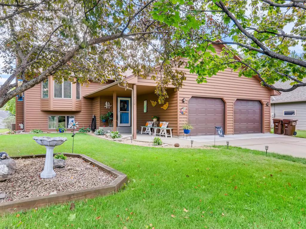 1018 Ridgehaven Circle Buffalo, MN 55313 - Photo 2 of 25 Gallery Image 2