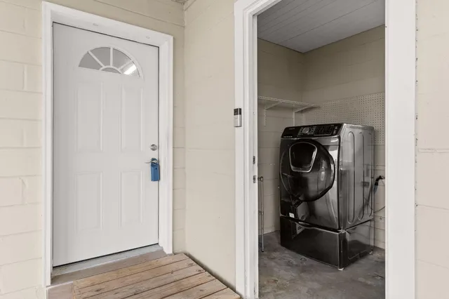 a view of walk in closet