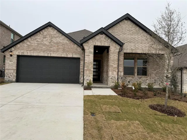 $2,400 | 804 Edgehurst Drive, McKinney, TX 75071