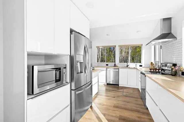 $325,000 | 4074 West Tischer Road, Duluth, MN 55803