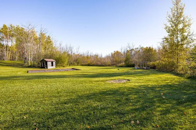 $325,000 | 4074 West Tischer Road, Duluth, MN 55803