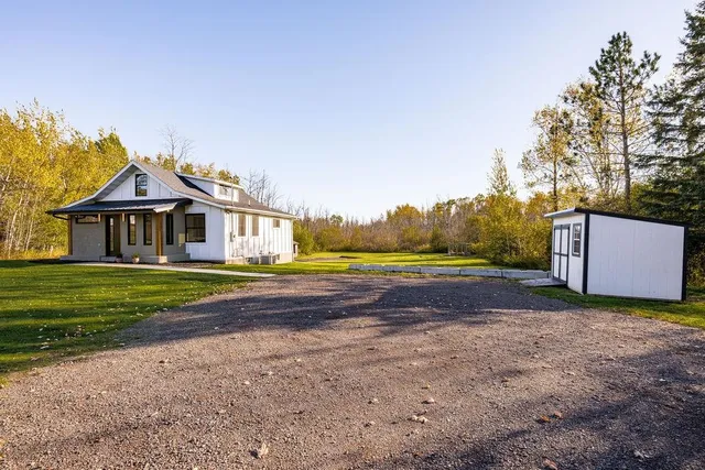 $325,000 | 4074 West Tischer Road, Duluth, MN 55803