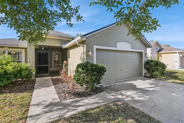 $329,000 | 5230 Silver Thistle Lane, St. Cloud, FL 34772