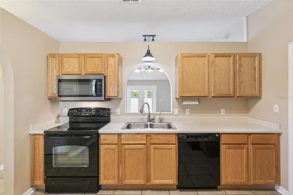 $329,000 | 5230 Silver Thistle Lane, St. Cloud, FL 34772