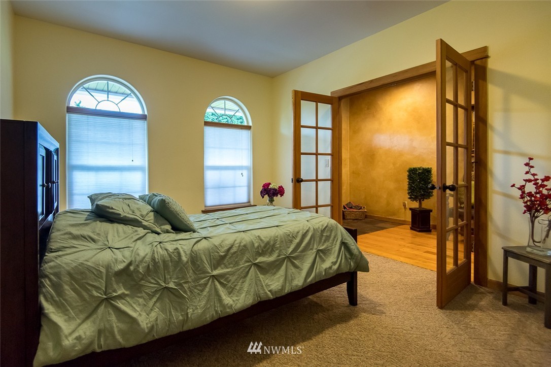 20303 196th Avenue Southeast Renton, WA 98058 - Photo 12 of 25