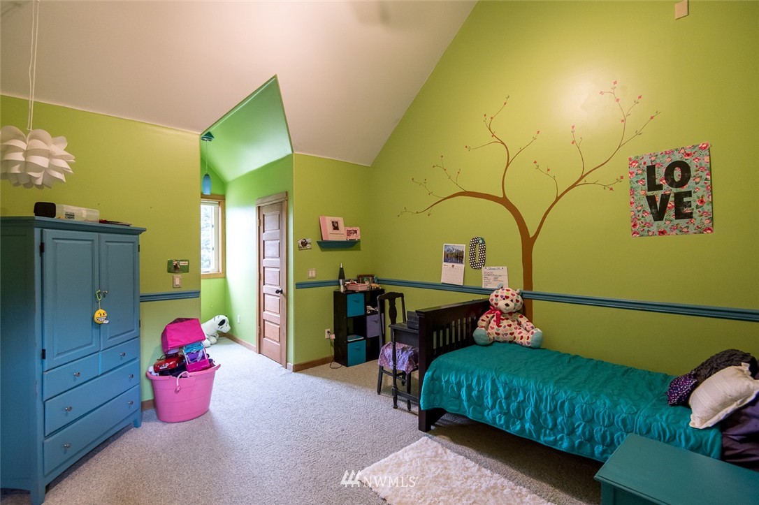 20303 196th Avenue Southeast Renton, WA 98058 - Photo 15 of 25