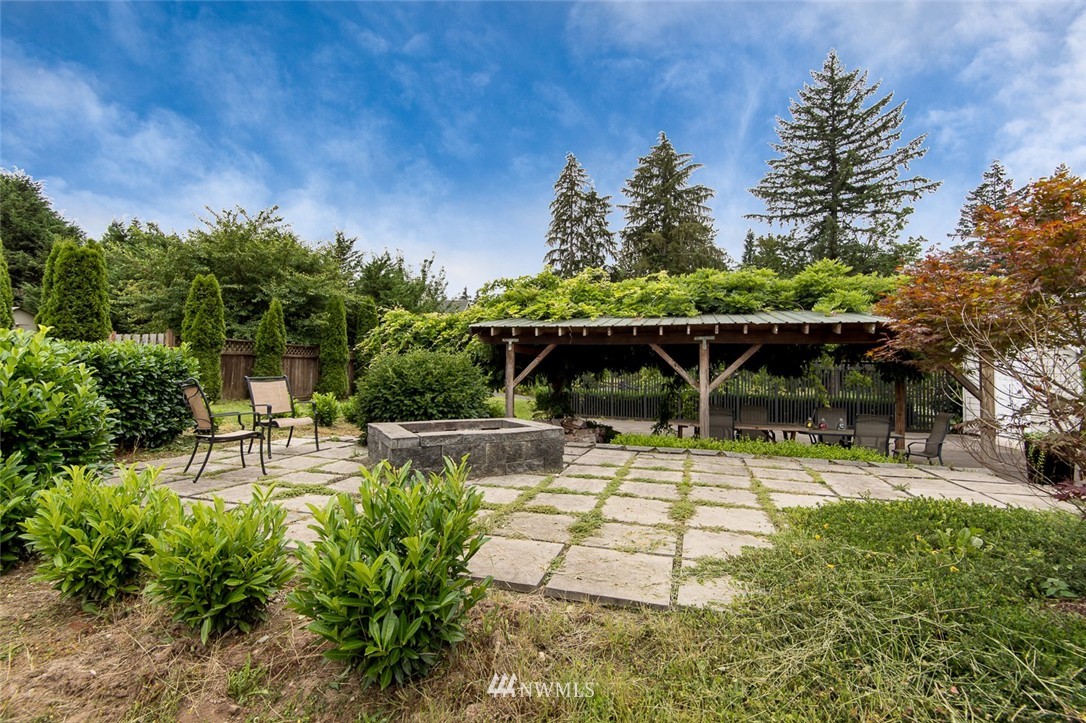 20303 196th Avenue Southeast Renton, WA 98058 - Photo 20 of 25