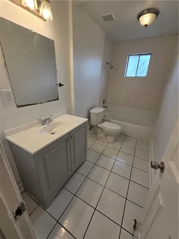 $1,650 | Undisclosed Address, Chalmette, LA 70043