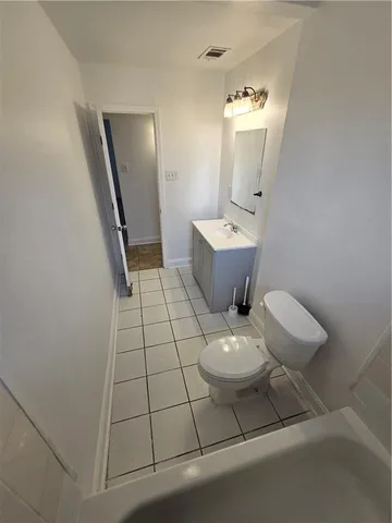 $1,650 | Undisclosed Address, Chalmette, LA 70043