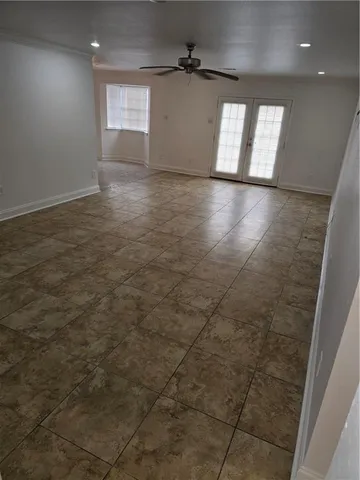 $1,650 | Undisclosed Address, Chalmette, LA 70043