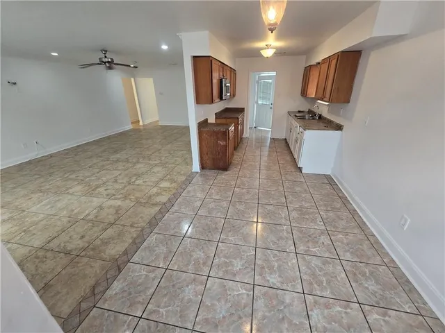 $1,650 | Undisclosed Address, Chalmette, LA 70043