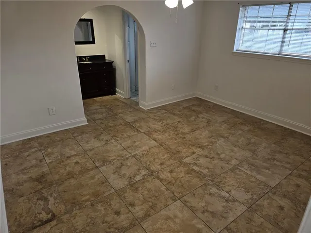 $1,650 | Undisclosed Address, Chalmette, LA 70043