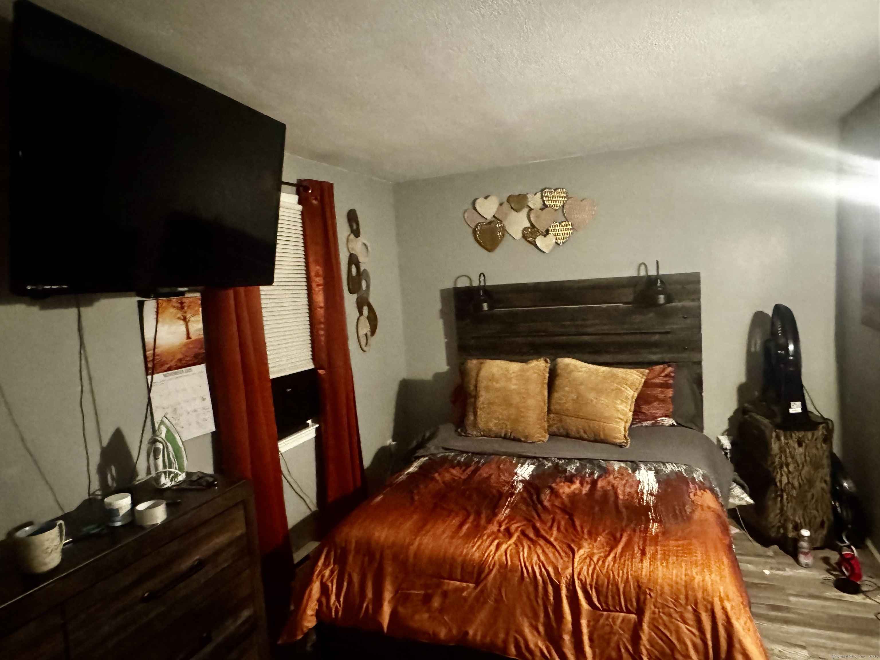 21 Goodwin Street Manchester, CT 06040 - Photo 4 of 9