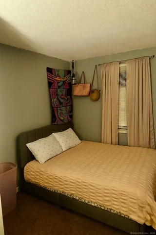 $2,250 | 21 Goodwin Street, Manchester, CT 06040