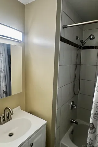 $2,250 | 21 Goodwin Street, Manchester, CT 06040