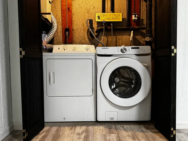 $2,250 | 21 Goodwin Street, Manchester, CT 06040