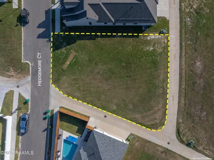 $129,999 | 113 Hedgemoore Court, Youngsville, LA 70592