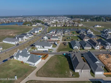 $129,999 | 113 Hedgemoore Court, Youngsville, LA 70592