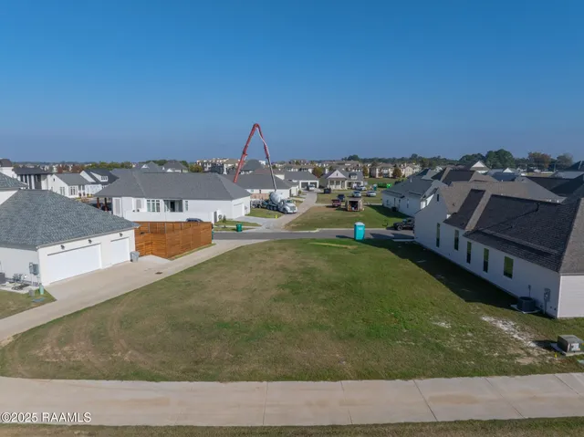 $129,999 | 113 Hedgemoore Court, Youngsville, LA 70592