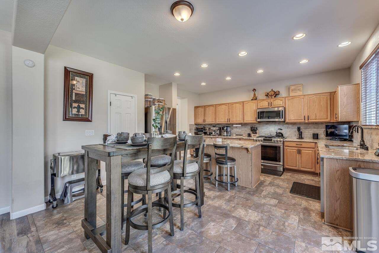 8975 Wynne Street Reno, NV 89506 - Photo 12 of 36 Photo 12
