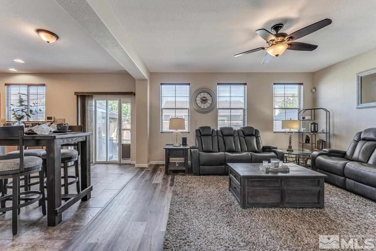 8975 Wynne Street Reno, NV 89506 - Photo 4 of 36 Photo 4