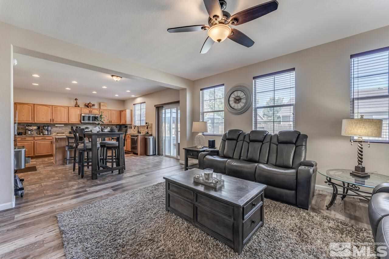 8975 Wynne Street Reno, NV 89506 - Photo 5 of 36 Photo 5