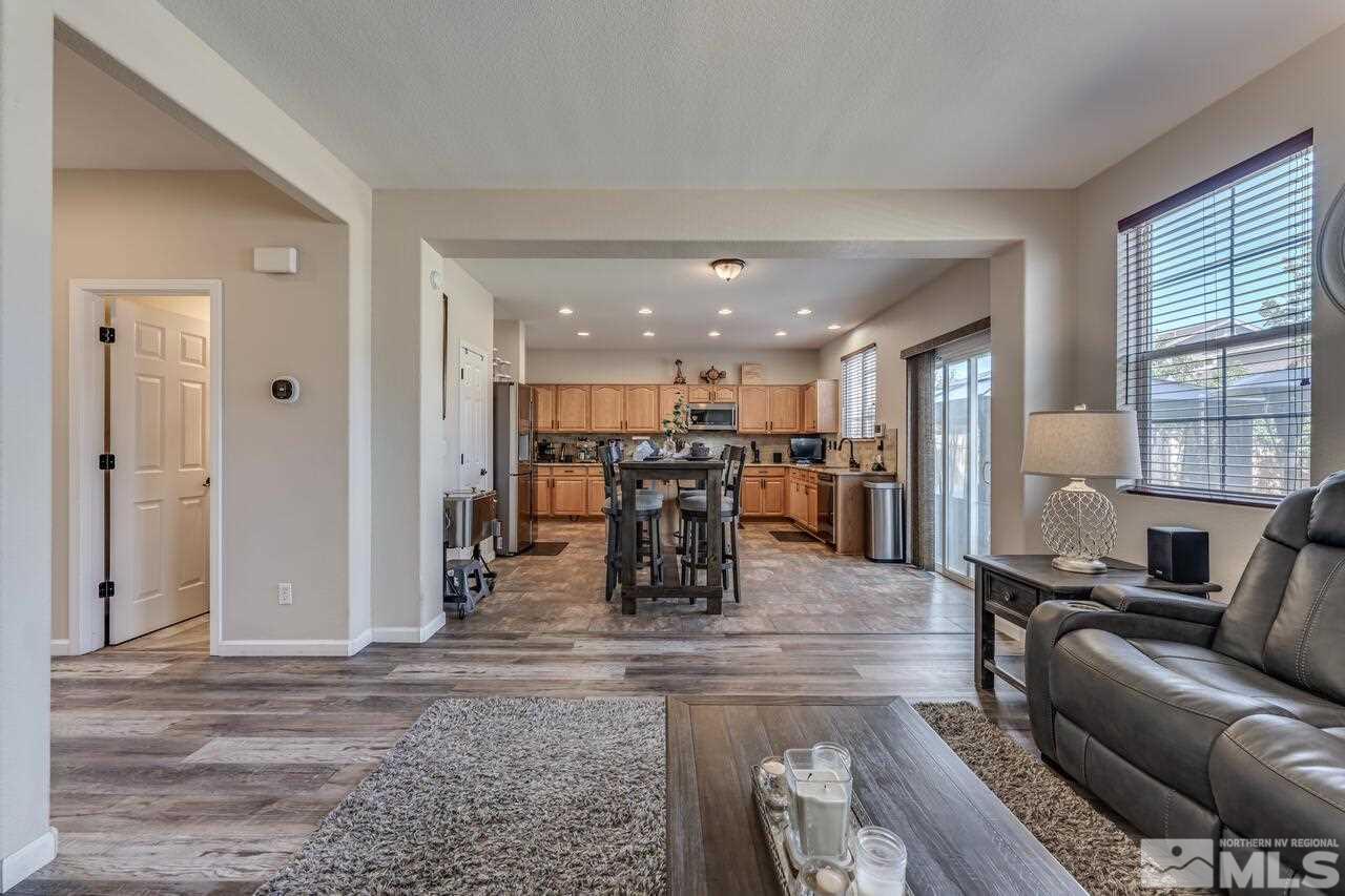 8975 Wynne Street Reno, NV 89506 - Photo 6 of 36 Photo 6