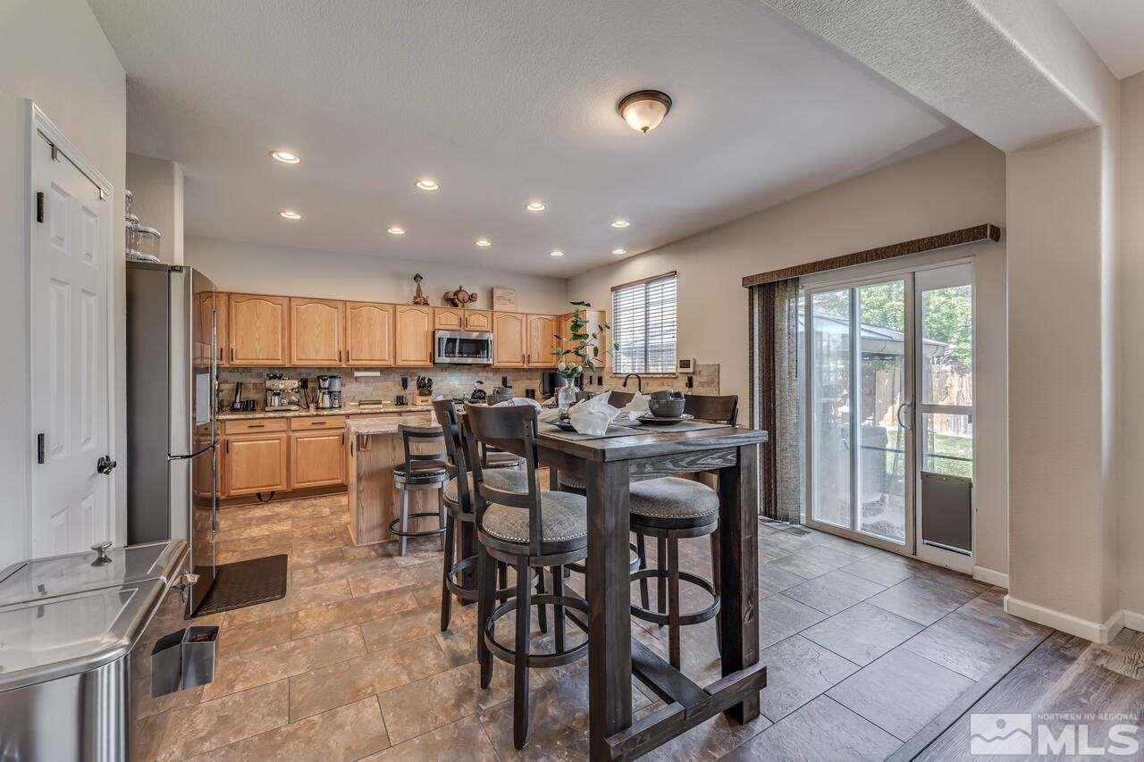 8975 Wynne Street Reno, NV 89506 - Photo 10 of 36 Photo 10