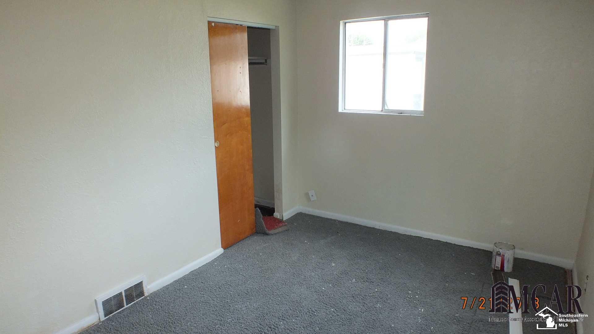 2047 East Erie Road Erie, MI 48133 - Photo 6 of 8 21481540-5.JPG