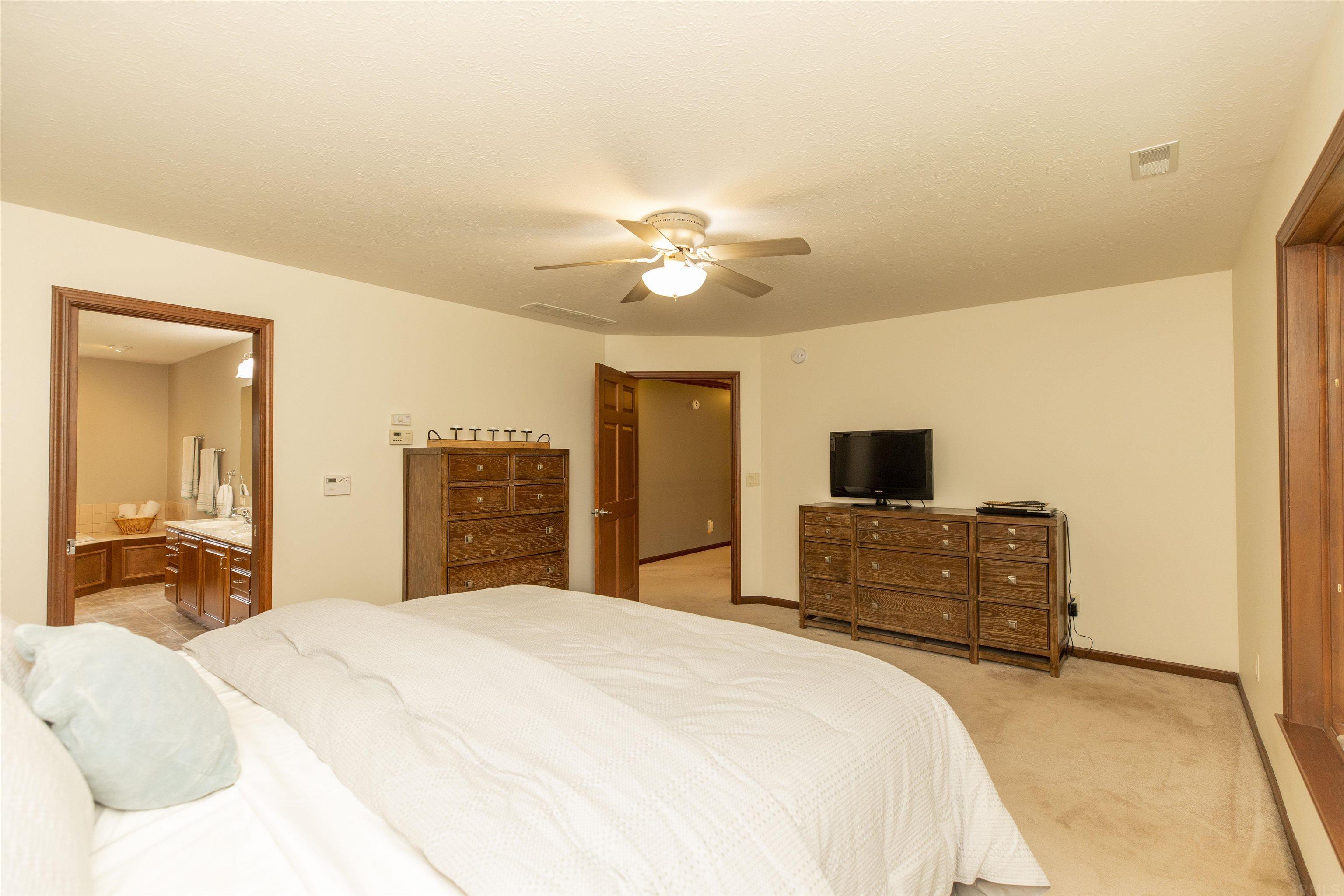 14661 Adams Road Granger, IN 46530 - Photo 18 of 36 Gallery Image 18