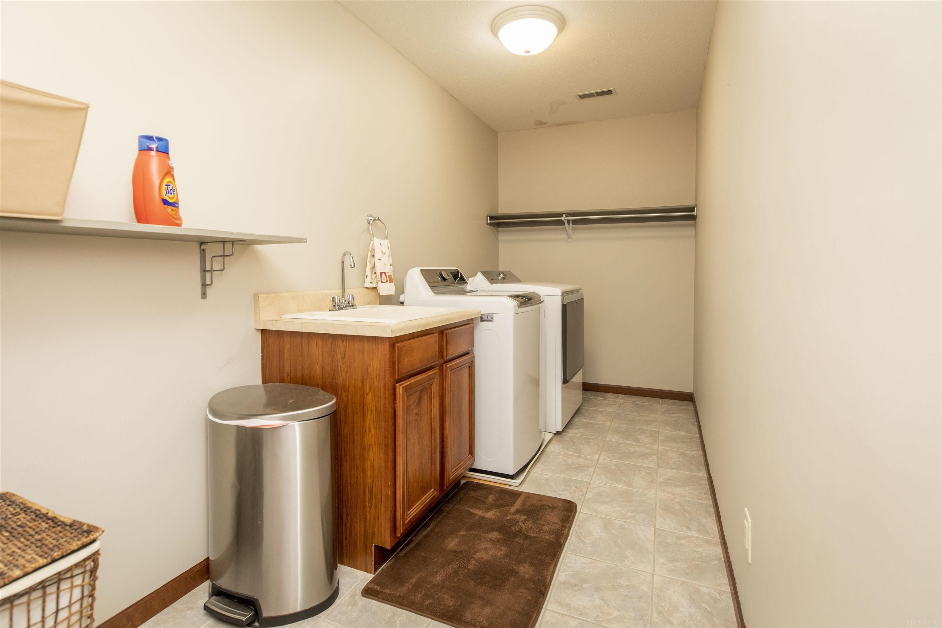14661 Adams Road Granger, IN 46530 - Photo 27 of 36 Gallery Image 27