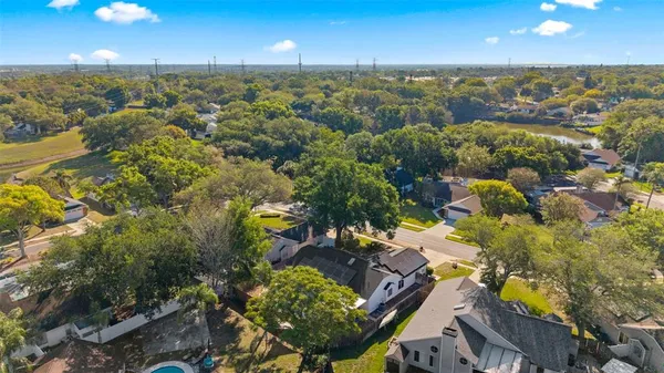 $450,000 | 956 Edgehill Drive, Palm Harbor, FL 34684