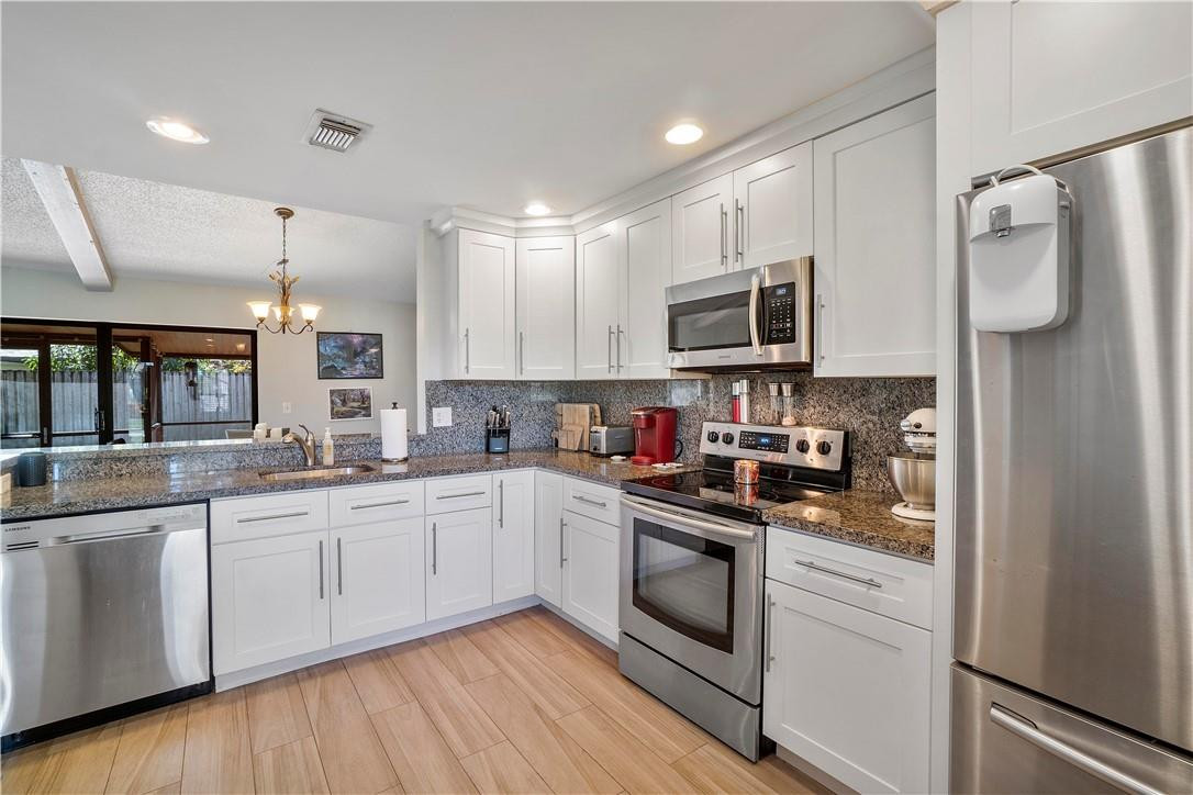 9520 Ohio Place Boca Raton, FL 33434 - Photo 5 of 19 Photo 5
