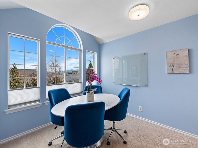 1504 Fuller Street Wenatchee, WA 98801 - Photo 28 of 38 a dining room with furniture and a window