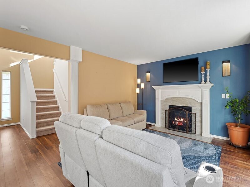 1504 Fuller Street Wenatchee, WA 98801 - Photo 4 of 38 a living room with furniture and a fireplace