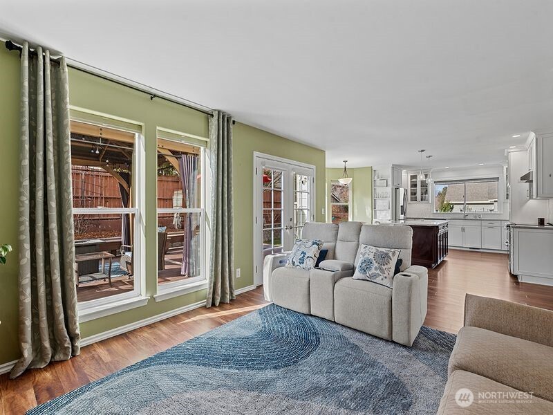 1504 Fuller Street Wenatchee, WA 98801 - Photo 8 of 38 a living room with furniture and a window