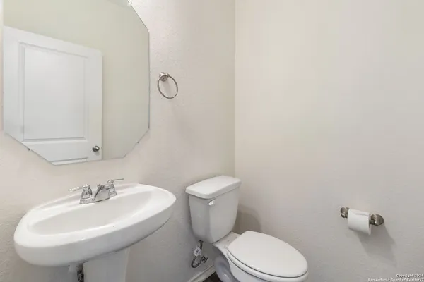 $1,875 | 12603 Antilia, San Antonio, TX 78245