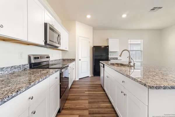 $1,875 | 12603 Antilia, San Antonio, TX 78245