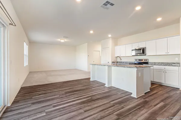 $1,875 | 12603 Antilia, San Antonio, TX 78245