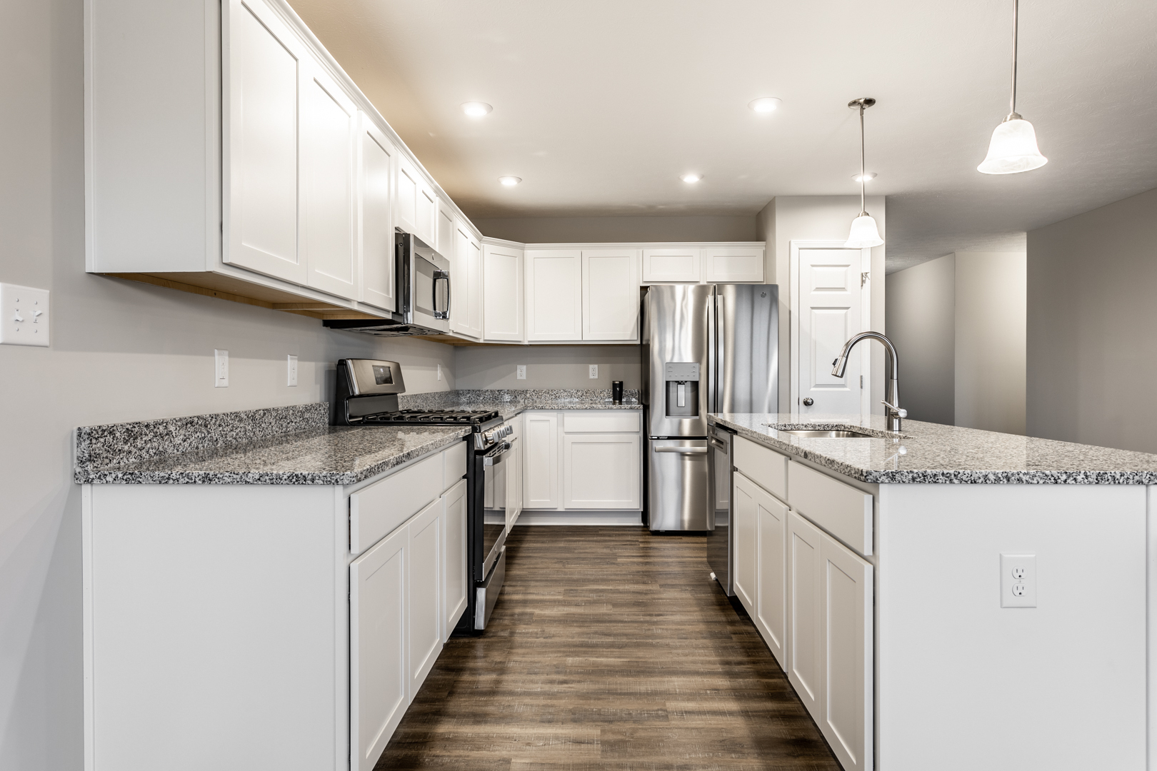 7211 Lillian Place Cumberland, IN 46229 - Photo 11 of 34